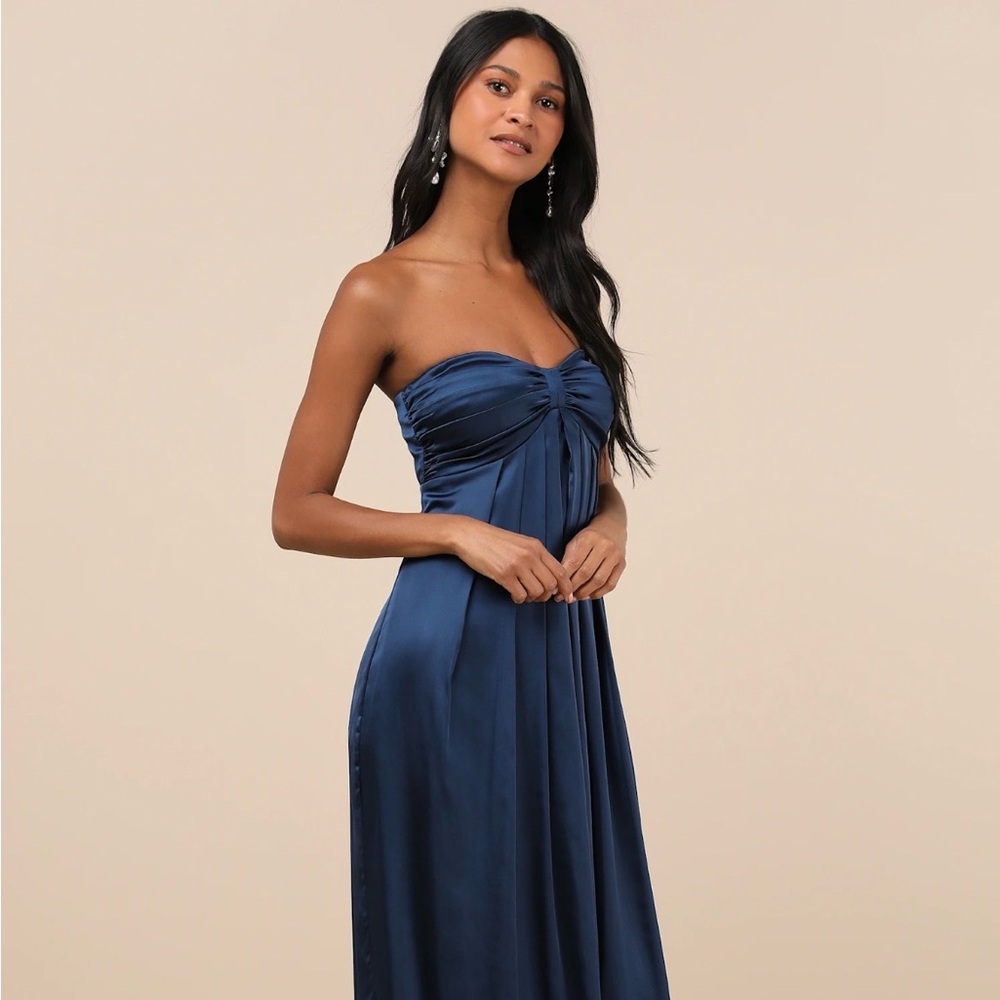 Lulus medium Memorable Entrance Dark Blue Strapless Satin Maxi Dress.